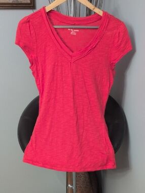 For The Republic Orange-Red V-Neck Short Sleeve Tee